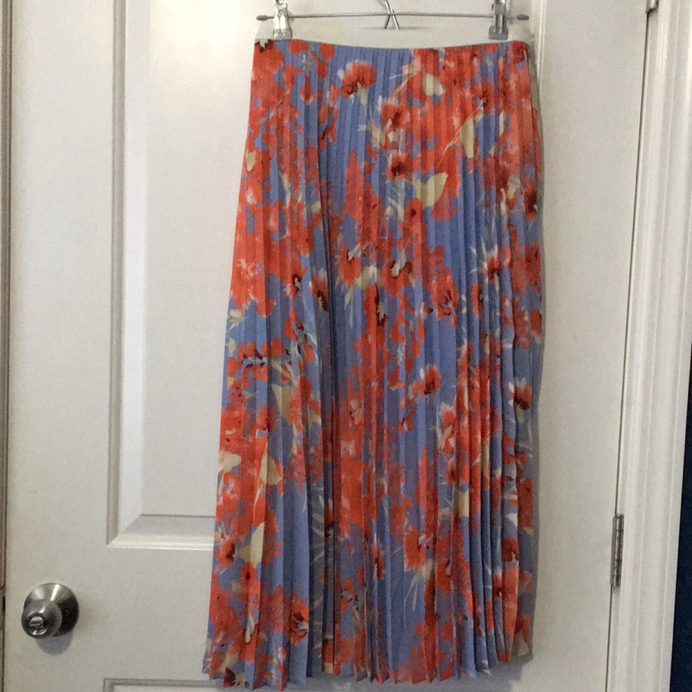 Flowy Flowery Skirt!